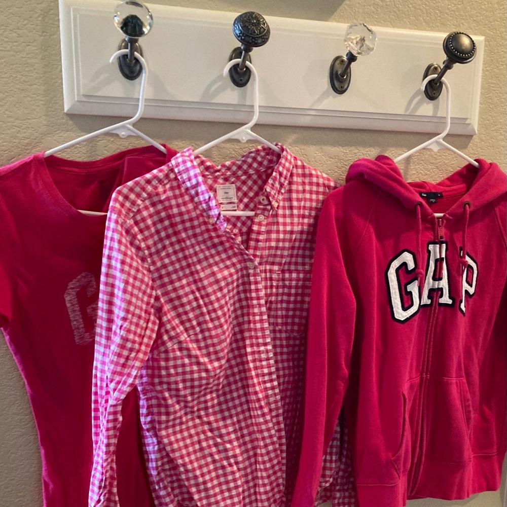 Gap Women’s matching two piece set: hot pink, medium